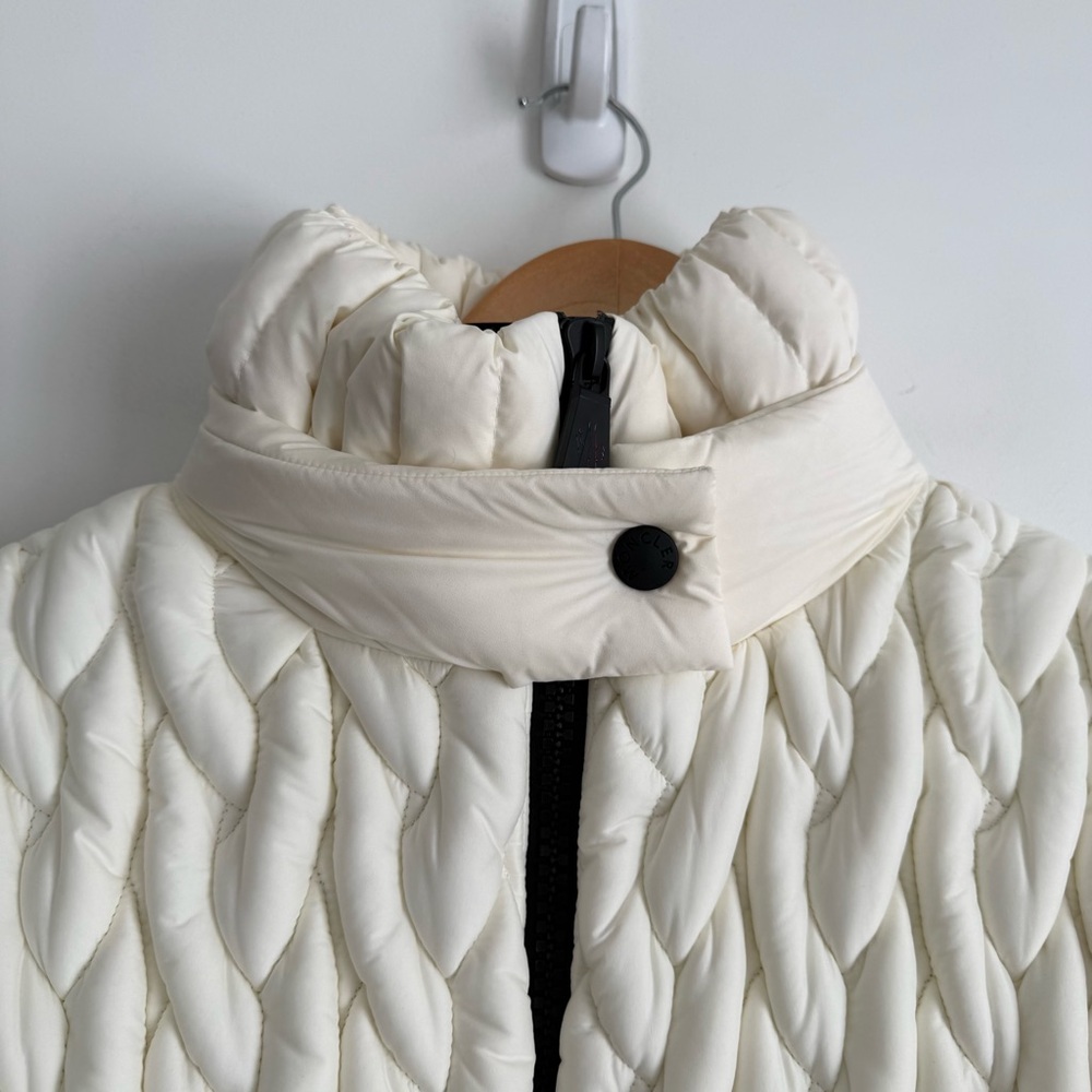 Moncler Maipo Goose Down Puffer Jacket NWOT - Picture 9 of 16